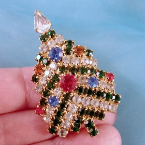Vintage Prong Set Rhinestone Christmas Tree Brooch Pin