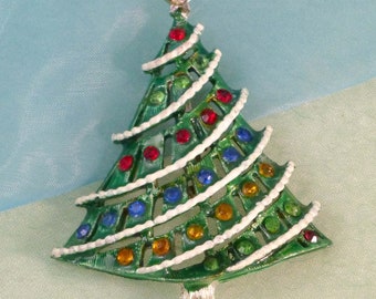 Vintage Rhinestone Christmas Tree Brooch Pin with Star