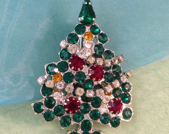 Vintage Rhinestone Christmas Tree pin Brooch with Dangling Garland