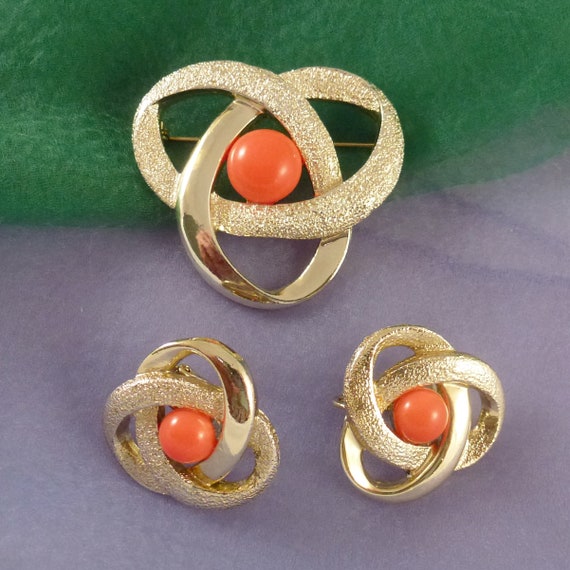 Vintage Sarah Coventry Orbit Orange Brooch and Ea… - image 1