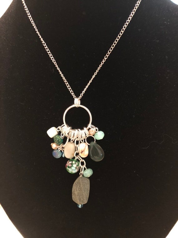 Beaded Pendant Necklace and Earrings