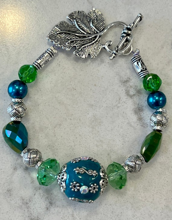 Beautiful Sparkling Turquoise and Green Beaded Bracelet