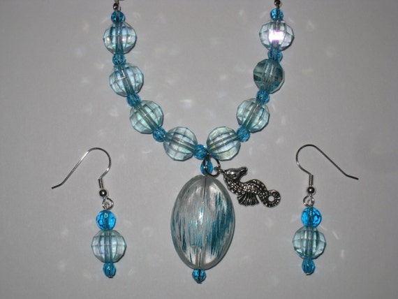 Seaside Seahorse Necklace