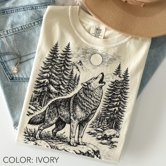 Vintage Wolf Shirt Comfort Colors, Howling Wolf Doodle Shirt, 90s Forest Moon Mountain Graphic Tee, Wildlife Animal Shirt, Nature Lover Gift
