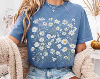 Daisy Flower Shirt Comfort Colors, Wildflowers Shirt, Cottagecore Floral Tee, Botanical Shirt, Nature Aesthetic Tee, April Birth Flower Gift
