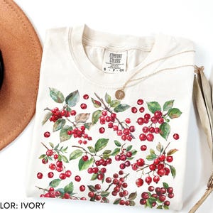 Cranberry Vintage Comfort Colors® Shirt, Retro Berry Botanical Tee, Cottagecore Cranberries Fruit Shirt, Foodie Gift, Fall Nature Aesthetic