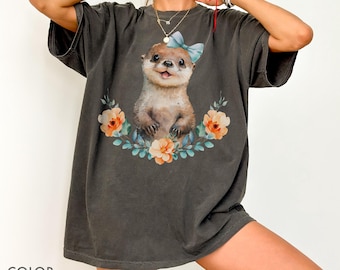 Camisa de nutria con flores Comfort Colors®, Camisa de nutria linda, Camisa de nutria con flores silvestres, Estética natural cottagecore, Regalo para ella, Regalo para amantes de los animales