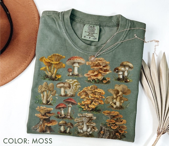 Vintage Mushroom Shirt Comfort Colors®, Retro Botanical Fungi Shirt, Cottagecore Foraging Tee, Forestcore Aesthetic Shirt, Plant Lover Gift