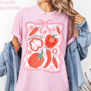 Pepper Shirt Comfort Colors®, Spicy but Cute Garden Veggie Tee, Cottagecore Coquette Shirt, Chili Lover Gift, Gardening Mom Vegetable Shirt