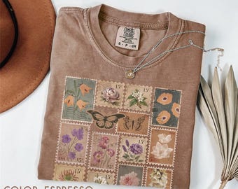 Koszulka z botanicznym znaczkiem w stylu vintage Comfort Colors®, koszulka z antycznym kwiatowym nadrukiem, koszulka z kwiatowym motywem w stylu retro, koszulka Cottagecore Nature, prezent dla miłośnika kwiatów