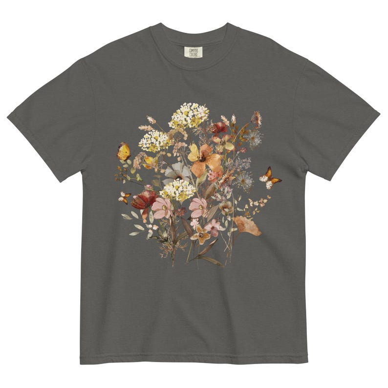Unisex garment-dyed heavyweight t-shirt