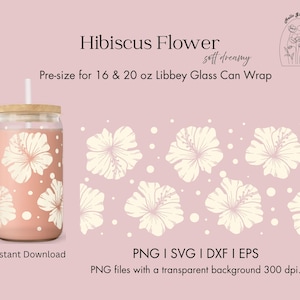 Puede incluir: Un envoltorio de lata de vidrio Libbey rosa con un diseño de flor de hibisco. El envoltorio está predimensionado para latas de 473 y 591 ml. El diseño incluye flores de hibisco blancas y lunares blancos.