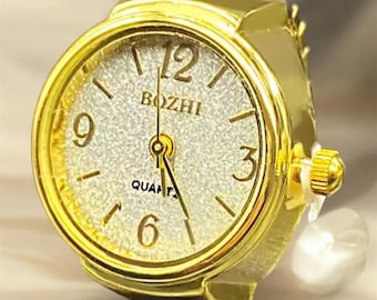 Digital Watch Ring, Y2K Punk Finger Watch for Women and Men, Elastic Band Mini Clock Ring, Cyberpunk Jewelry, Quirky Unisex Accessory