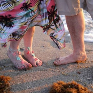 Crochet Barefoot Sandals, Hawaiian flower Barefoot sandles, Beach Wedding, Bridesmaid barefoot sandals, Anklet jewelry, nude shoes image 7