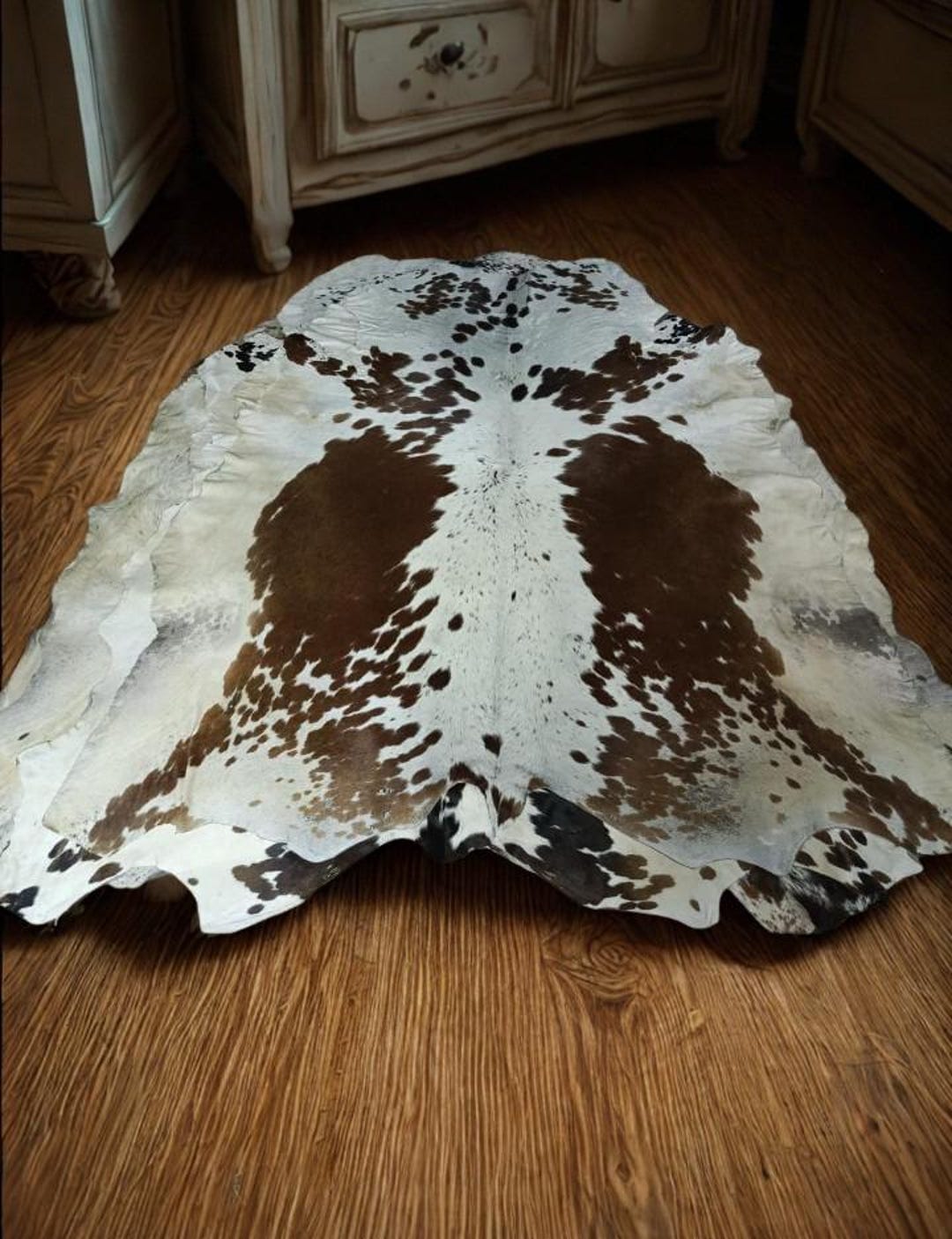 本物の牛革ラグ ブラウン＆ホワイト - Etsy 日本