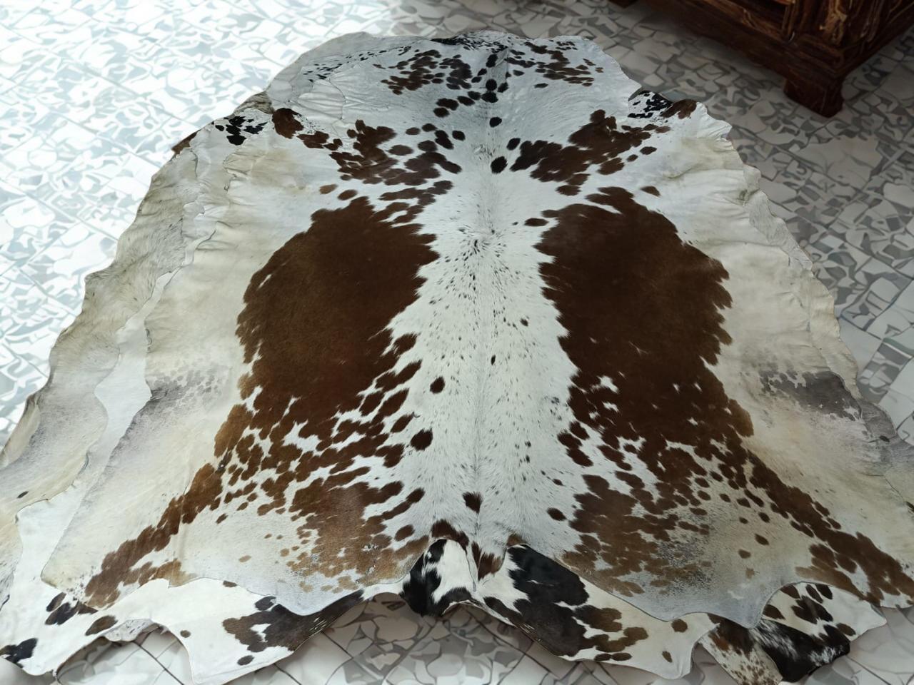 本物の牛革ラグ ブラウン＆ホワイト - Etsy 日本