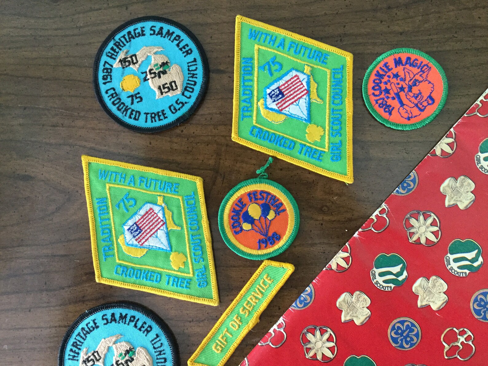 GIRL SCOUTS Emblem Vintage Wrapping Paper Sheets set of two Etsy