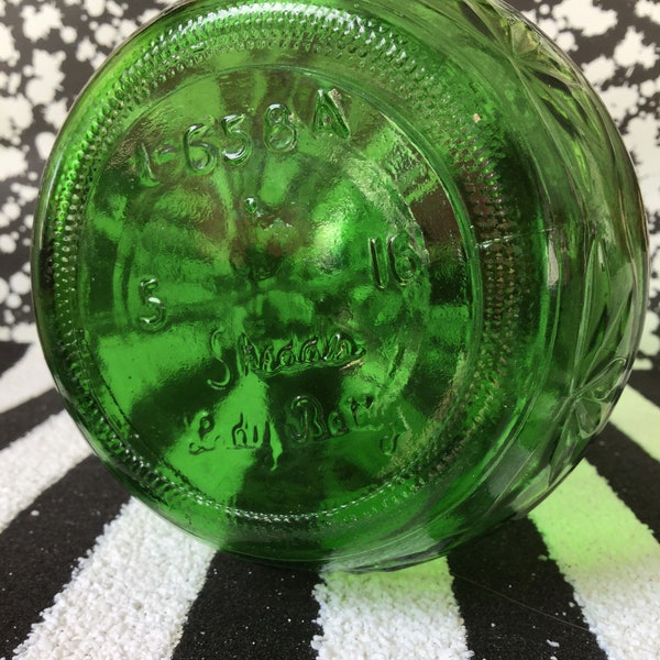 SHEDD’S Lady Betty Vintage Glass Bottle - Emerald Green - Original Prune Juice 40 oz. - Starburst Design - Anchor Hocking Glass Corp. - #237