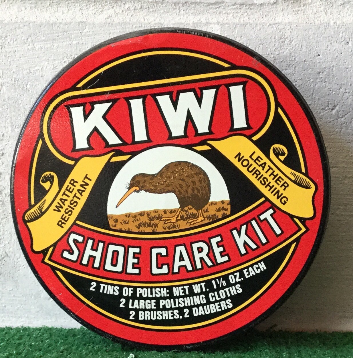 kiwi shoe care kit
