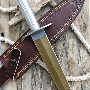 Handmade Damascus Gold Titanium Coated Rust Proof Commando 2nd Pattern Dagger knife with Aluminium Silver Handle Dagger with leather Sheath