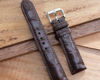 Bracelet de montre en cuir d'alligator brun du Viet Nam. Personnalisez, sur mesure. Toutes les tailles