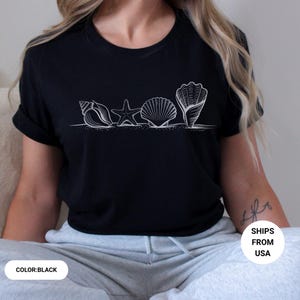 Sea Shells 90s Vintage Style Tshirt, Beach T-Shirt, Summer Woman Shirt, Aesthetic Shirt, Ocean Lover Gift, SeaShell T-Shirt