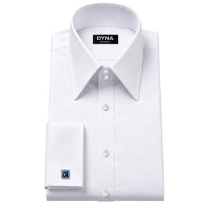 Può includere: Una camicia elegante bianca a maniche lunghe con colletto a punta strutturato a due bottoni, abbottonatura frontale e polsino alla francese fissato con un gemello quadrato color argento con un centro blu scuro. L'etichetta riporta DYNA Bespoke.
