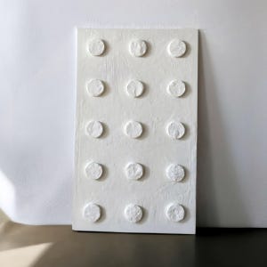 Textured Wall Art | 3D Structured Image | Abstract Wall Art in Off-White | Canvas 60 x 100 cm | Minimalist | Wabi Sabi | Japandi