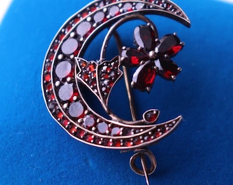 Antique Victorian Bohemian Garnet Moon Brooch Tombac 3cm