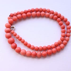 Vintage Coral Necklace Undyed Coral Beads