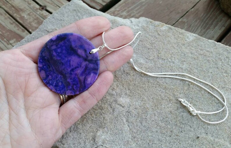 Beautiful Purple Agate Round Pendant Necklace: Large Chunky Crazy Lace Bead Charm Women/'s Fashion Jewelry 46mm x 7mm Statement Gifts Idea