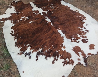 Tappeto in vera pelle di mucca – Tappeto in pelle di mucca naturale – Grande pelle di mucca brasiliana – Arredamento rustico in stile boho – Tappeto in vera pelle al 100%