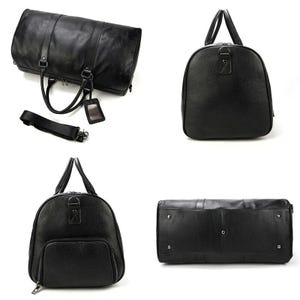 Pu&ograve; includere: Borsa da viaggio in pelle nera con manico superiore, tracolla e diversi scomparti con cerniera. La borsa &egrave; mostrata in quattro viste diverse.