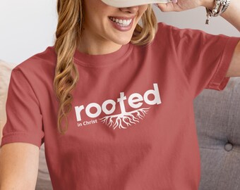 Camiseta "Arraigado en Cristo", camiseta gráfica cristiana, camiseta de colores cómodos, ropa basada en la fe