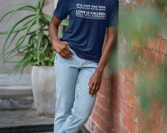 Camiseta cristiana "El amor te llama"
