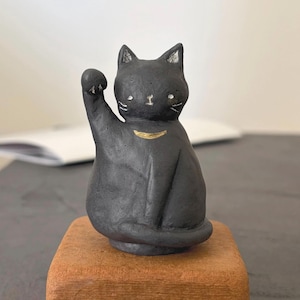 招き猫の彫刻 - Etsy 日本