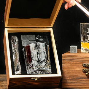 Personalized Whiskey Glasses Set with Wooden Box, Groomsmen Gifts, Best Man Gift, Father Gifts, Boyfriend Gift, Bachelor Party Gifts for Men