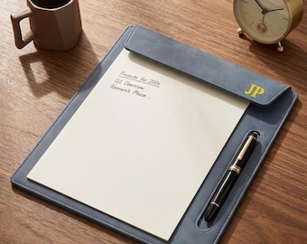 Carpeta de piel tamaño A4 con cierre magnético / Carpeta minimalista / Portacuaderno con grabado personalizado / Organizador de oficina profesional