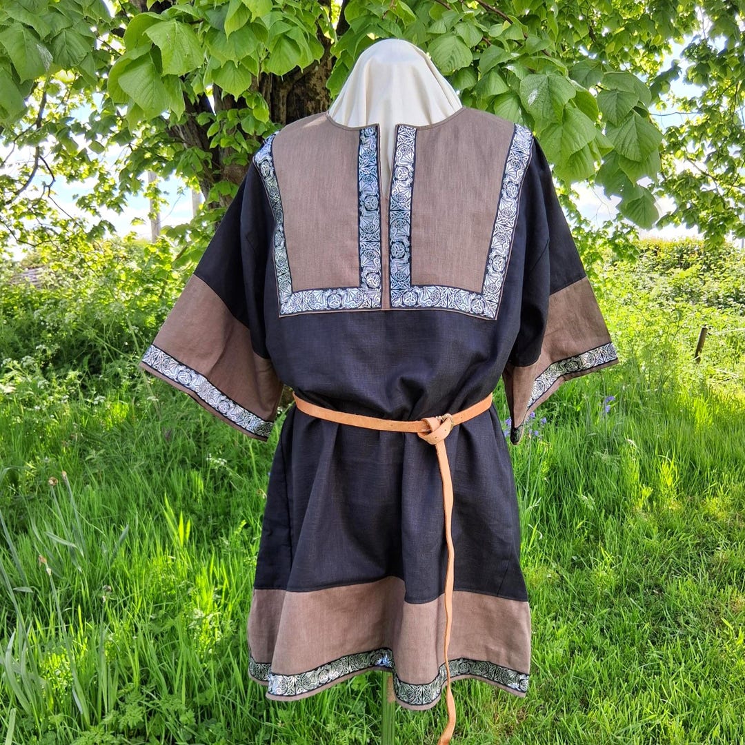 Linen Viking Tunic: Medieval Norse LARP Costume With Dragon Trim - Etsy