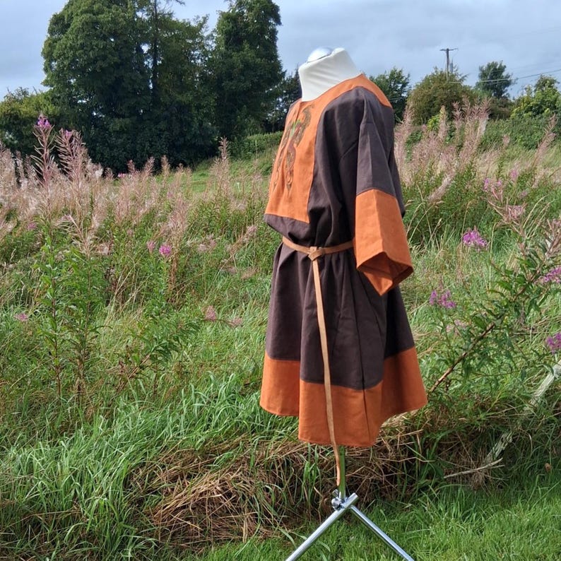 Embroidered Linen Viking Tunic: Medieval Norse LARP Costume - Etsy
