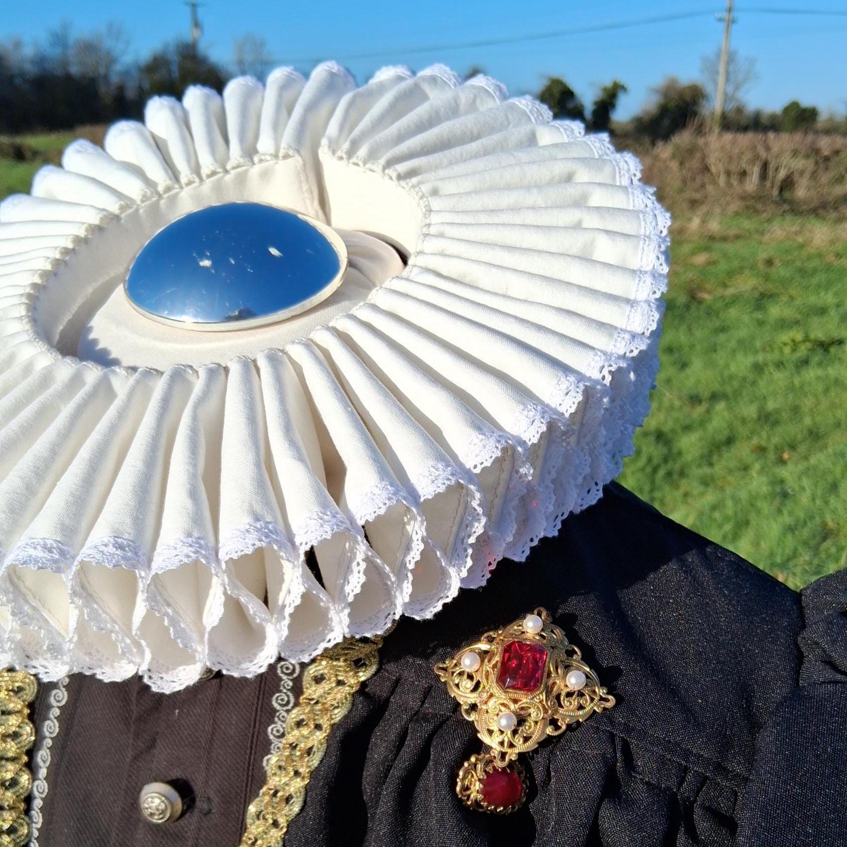 White Elizabethan Ruff With Lace, Tudor Collar, Made to Order, Gran ...
