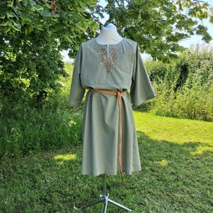 Grüne Wikinger Tunika, Baumwolle Mittelalter Tunika, Made To Order, Nordische, LARP Tunika