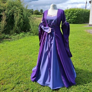 Robe médiévale taille S-M, robe Renaissance, robe violette pour GN, couture main
