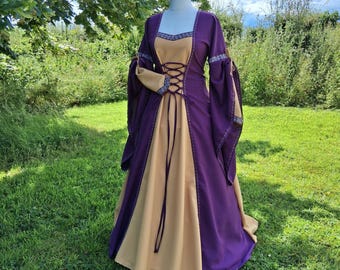 Medieval Fantasy Dress, Size M - L, Renaissance Gown, Purple LARP Dress, Handfasting