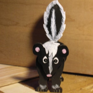 Skunk Planter Box image 1