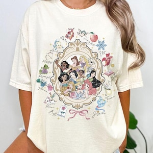 Disney Princess Sketch Frame T-shirt, Vintage Ariel Elsa Vaiana Mulan Grafisk T-shirt, Magiska Karaktärer Estetisk T-shirt, Disney Fan Gåva bild 2
