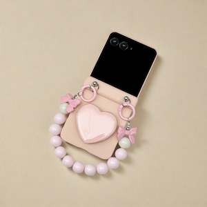 Pink Bow Beads Bracelet Phone Case: Motorola Razr 50 Ultra, Heart Charm