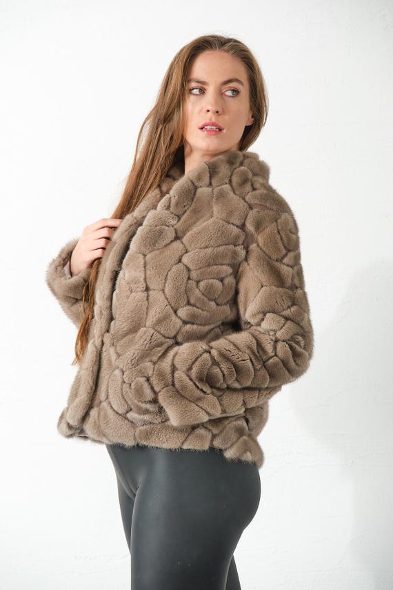 ハンドメイドシルバーブルーミンクファーコート - 花柄 - Etsy 日本