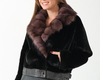 Schwarze handgemachte personalisierte 100% echte Damen Nerzjacke / Mantel mit echtem Zobelkragen