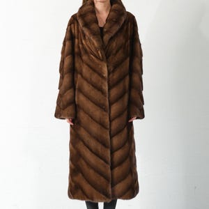 Brown color handmade personalized 100% genuine/real women&#39;s mink fur jacket/coat